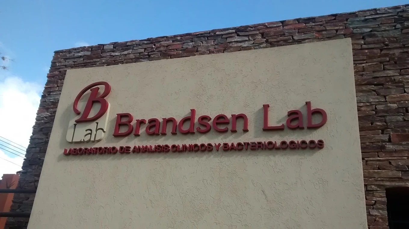 Laboratorio Brandsen Lab — equipamiento moderno